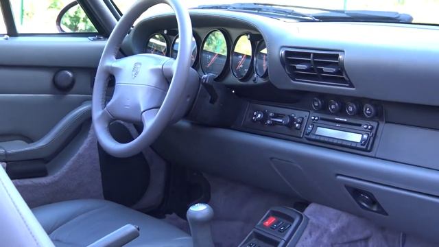 Porsche 911 (993) Carrera 4S - sélection VO Centres Porsche Nantes & Rennes смотреть онлайн