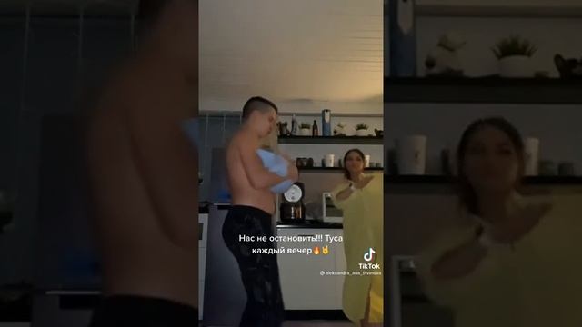 Как надо укладывать ребёнка спать) смотреть онлайн