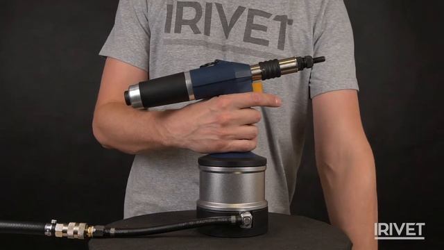 SRC SN-10 - пневмо-гидравлический заклёпочник для установки резьбовых заклёпок от М4 до М12.