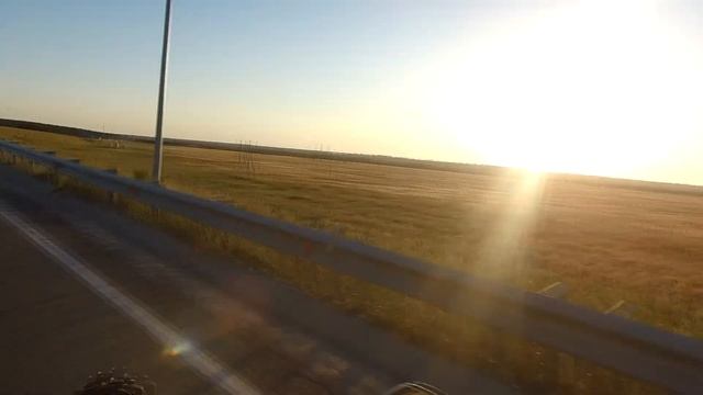 Девушка на мото Honda CBR600F4I. Лето наше время!? смотреть онлайн