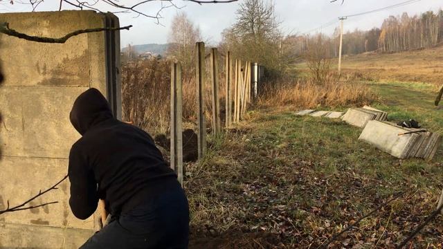 Демонтаж забора из бетона вдвоем (ДЕНЬ 1) | Dismantling a concrete fence by two смотреть онлайн