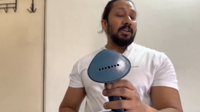 PHILIPS STH3000 Vs Philips Steam&Go Handheld Garment Steamer - Real Life Comparison (Hindi) смотреть онлайн