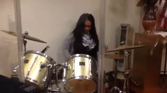 Drums смотреть онлайн