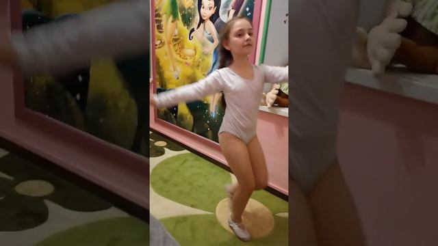 Танец маленьких лебедей смотреть онлайн