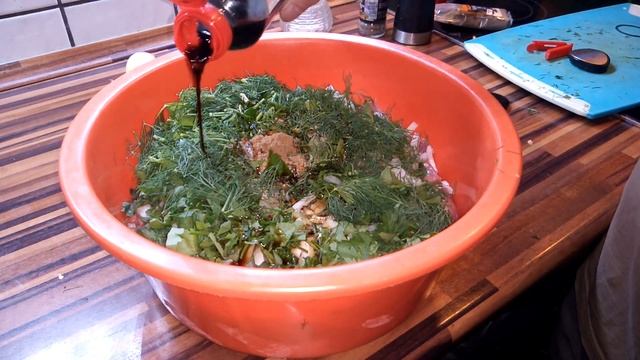 Шашлык. Маринад в соевом соусе с зеленью и специями. И баклажаны!!!))) смотреть онлайн