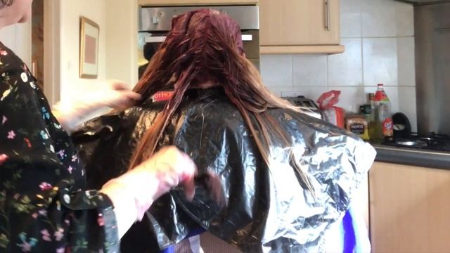 Permanent Violet Mahogany Hair Colour Makeover смотреть онлайн
