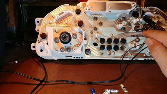 LED Bulb Swap and Bench Test of a Honda Civic ED EE EF Hatchback CRX Instrument Gauge Cluster 88-91 смотреть онлайн
