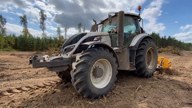 Трактор VALTRA T234 с ротоватором MERICRUSHER MJS-241STG расчистка лэп, строительство автодороги смотреть онлайн