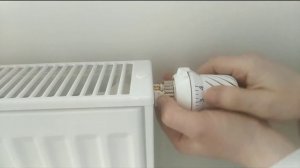 установка термоголовки на радиатор отопления