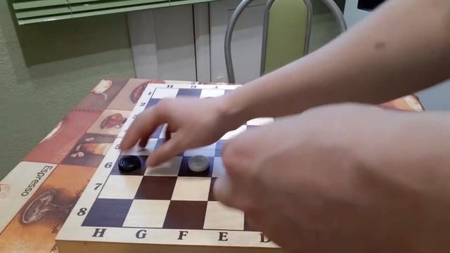 Василь Иванчук вывел команду вперед. Интересные партии с командного турнира на "Гамблере" 17.05.21. смотреть онлайн