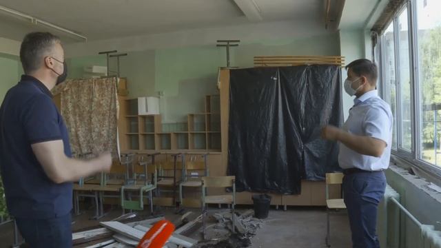 Здание школы № 33 утеплят до начала нового учебного года в Вологде смотреть онлайн