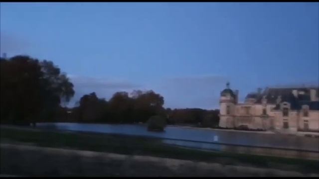 The Château de Chantilly Visit смотреть онлайн