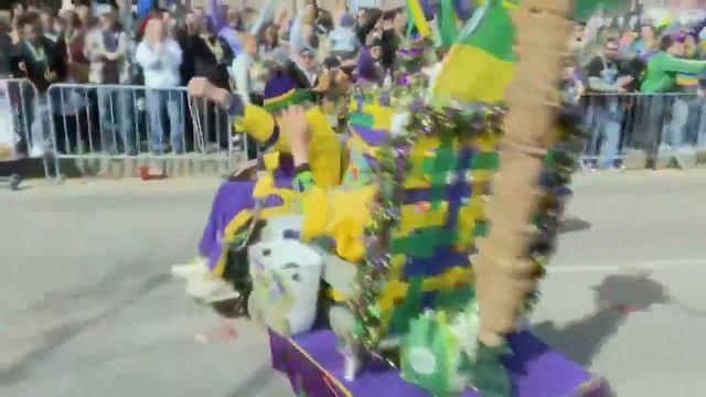 St. Louis celebrates Mardi Gras with annual parade смотреть онлайн