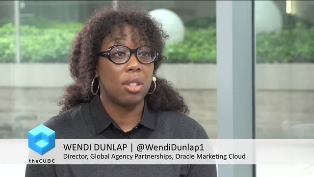 Wendi Dunlap, Oracle Marketing Cloud | Big Data New York City 2016 смотреть онлайн