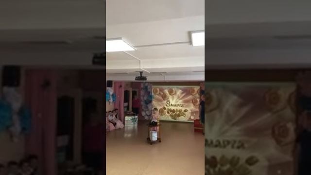 Праздничный суп исполняет Панарина Даша