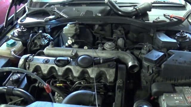 D5252T engine oil and filter change. Volvo 850 S70 V70 S80 TDI 2.5D смотреть онлайн