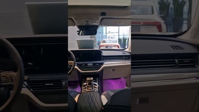 Hongqi HS5, китайское красное знамя.