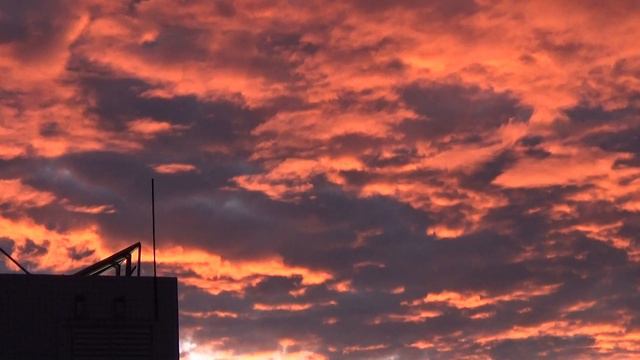 Amazing Summer Sky! смотреть онлайн