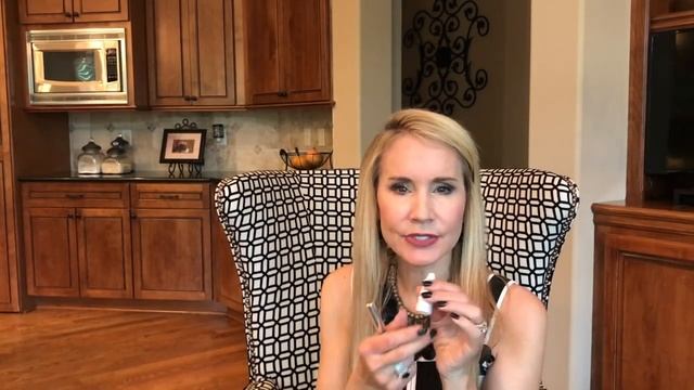 ? ? GET LONGER LASHES NATURALLY ? ?