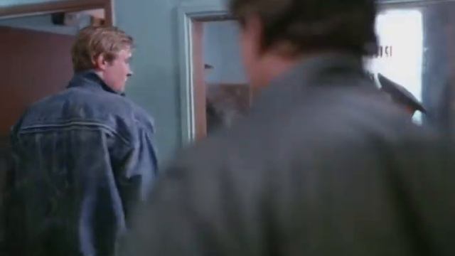 А мочу на анализ сдать не нужно (х/ф Криминальный квартет)