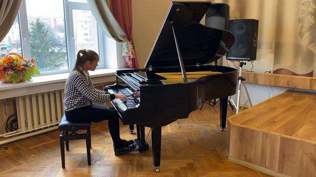 Сенина Анна Александровна.14 лет. Бетховен.Соната номер 5. 1 часть. до минор. смотреть онлайн