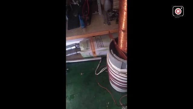 Ананас плодоносит из за сильного электрического поля смотреть онлайн