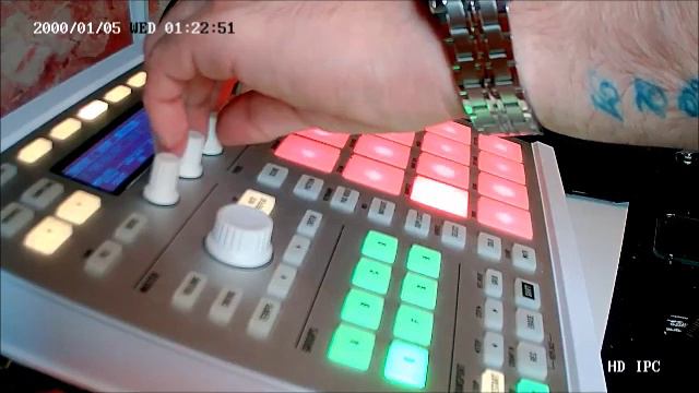 Alex Zed-Between Markers (sasalivedj progressive house live rmx) смотреть онлайн