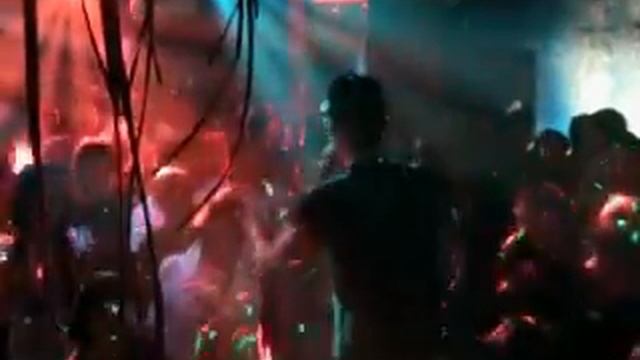 Jambazi и Meloman: выступление в клубе "Жара", часть 3 смотреть онлайн