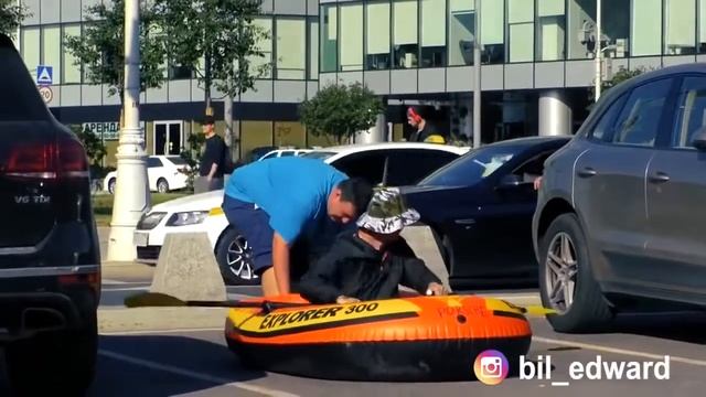 ЭДВАРД БИЛ НА ЛОДКЕ ЧИ ДА ЧИДА ПРАНК КАК РАЗВЕСТИ ДЕВУШКУ НА ПОЦЕЛУЙ смотреть онлайн