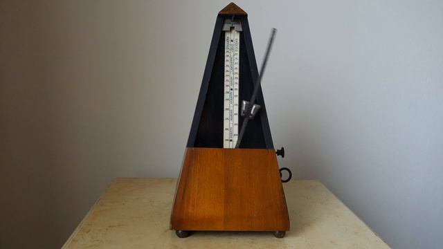 RARE ANTIQUE VINTAGE MUSIC METRONOME DE MAELZEL (WITH BELL 1817) #Metronome #Antique #Music #ASMR смотреть онлайн
