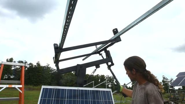 DIY solar tracker (Part 2). How to build a professional off grid solar tracker for $120.Step by ste смотреть онлайн