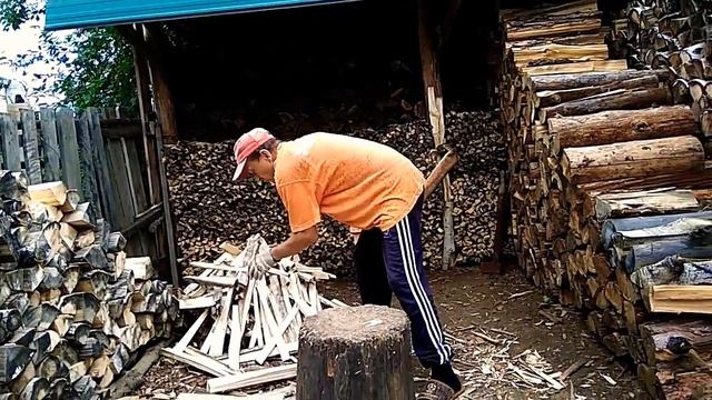 Релаксация Ободзинским и осиновыми щепками для растопки печки зимой. смотреть онлайн