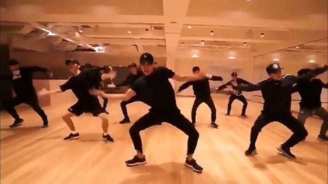 [Mirrored] EXO - Monster dance practice смотреть онлайн