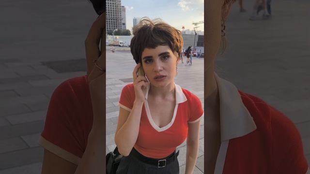 - Наташка, билет купить не могу...