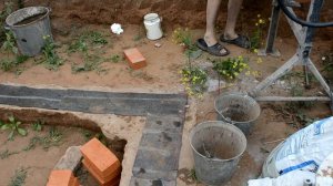 БЮДЖЕТНАЯ БАНЯ ИЗ КИРПИЧА СВОИМИ РУКАМИ НАЧАЛО. КИРПИЧНАЯ КЛАДКА В ОДИН КИРПИЧ.