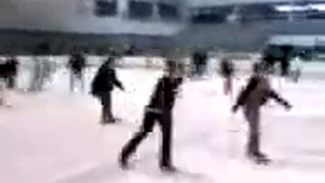 Video from Dalehugo's Phone for January 25, 2007, 07:10 AM смотреть онлайн