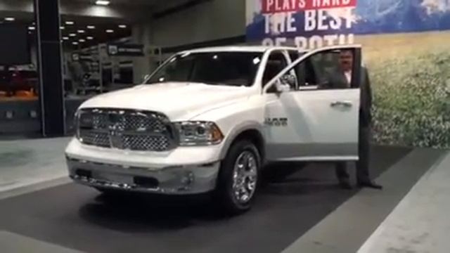 First Look: Ram 1500 Texas Rangers Edition смотреть онлайн