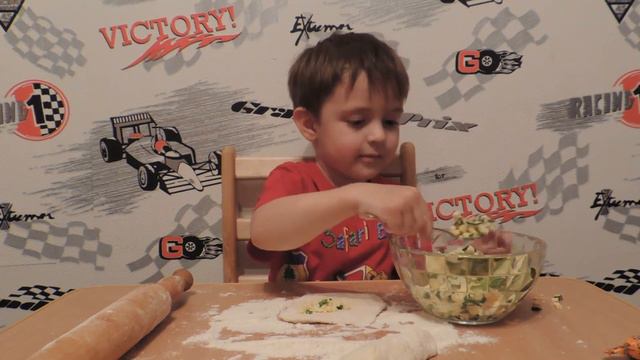 Учусь стряпать пирожки, очень простой рецепт!