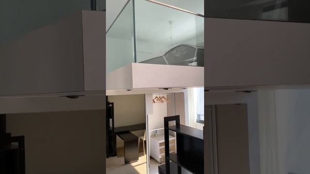 The Hillier 1 bedroom loft + balcony + study condo for rente - New York Tower, Facing East смотреть онлайн