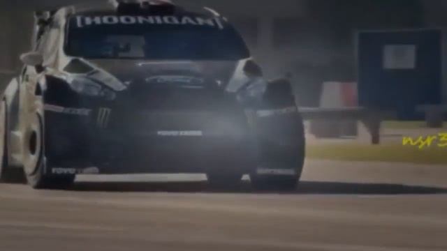 Playground Dubai | Hoonigan - Gymkhana | Ken Block - Ford Fiesta | Phoenix Sports Car смотреть онлайн