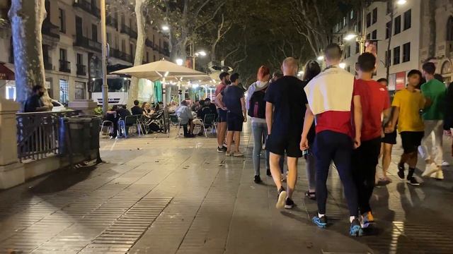 Travel destination BARCELONA Night Walk La Rambla Street 4K Video смотреть онлайн