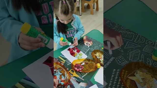 Группа №5 "Почемучки" Аппликация в технике коллаж "Пасхальное яйцо" смотреть онлайн