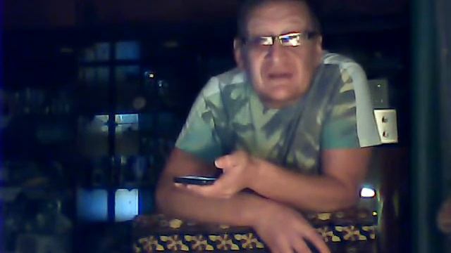 Мухи и пчелы смотреть онлайн
