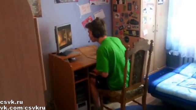 Поляк играет в CS GO смотреть онлайн