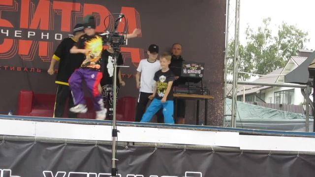 Фестиваль уличной культуры "Битва Черноземья" Break Dance Шоу Орел смотреть онлайн