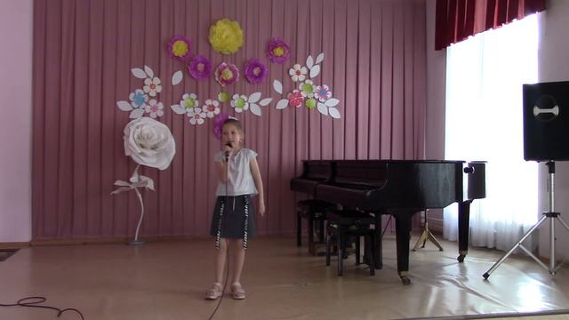 Танкова Софья "Сладкая жизнь" музыка Василий Богатырев, слова Денис Червяцов смотреть онлайн