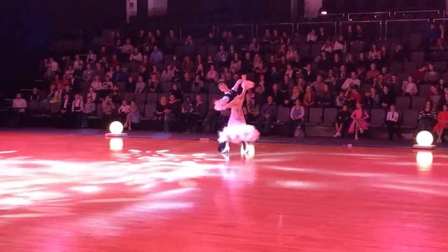 Дмитрий Жарков и Ольга Куликова, Румба :) смотреть онлайн