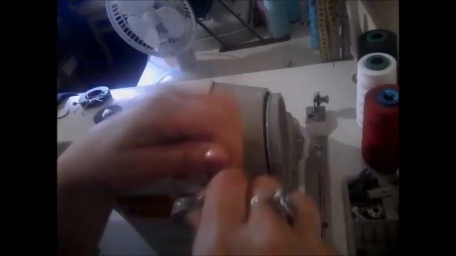 Как намотать нитку на шпульку если сломалась намотка смотреть онлайн