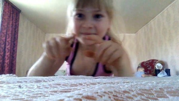 Вот чем занимаются дети пока родители на работе.