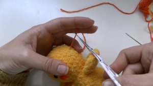 Плюшевый Пасхальный Цыпленок амигуруми крючком. Часть 2 Мастер класс